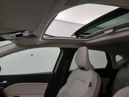 Photo 20 Renault Captur TCe 140 EDC - 21B Initiale Paris