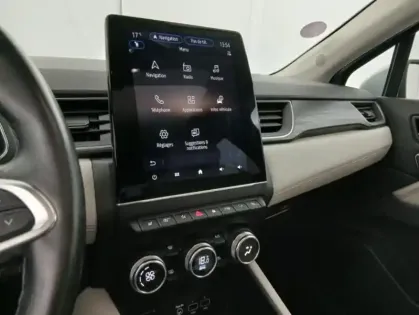 Photo 23 Renault Captur TCe 140 EDC - 21B Initiale Paris