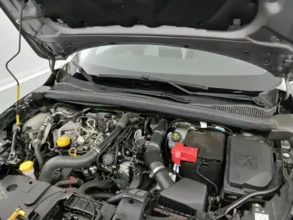 Photo 18 Renault Captur TCe 140 EDC - 21B Initiale Paris