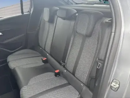 Photo 17 Peugeot 208  Hybrid 100 e-DCS6 Allure