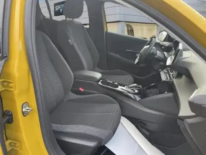 Photo 8 Peugeot 208  Electrique 50 kWh 136ch E-Style