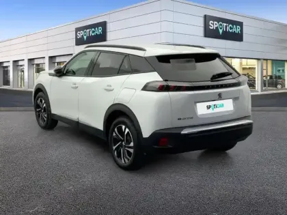 Photo 29 Peugeot 2008  Electrique 136 ch Allure