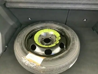 Photo 26 Peugeot 2008  Electrique 136 ch Allure