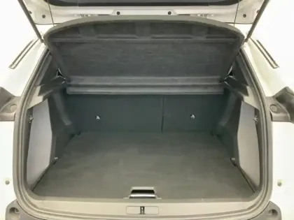 Photo 7 Peugeot 2008  Electrique 136 ch Allure