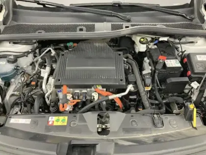 Photo 6 Peugeot 2008  Electrique 136 ch Allure