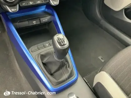 Photo 23 Kia Stonic  1.0 T-GDi 100 ch ISG BVM6 Blue Edition