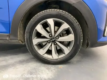 Photo 14 Kia Stonic  1.0 T-GDi 100 ch ISG BVM6 Blue Edition