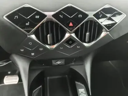 Photo 12 DS DS 3 DS3 Crossback PureTech 130 EAT8 Performance Line+