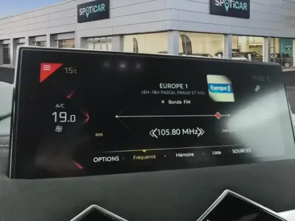 Photo 10 DS DS 3 DS3 Crossback PureTech 130 EAT8 Performance Line+