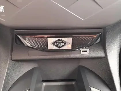 Photo 19 DS DS 3 DS3 Crossback PureTech 100 BVM6 Bastille