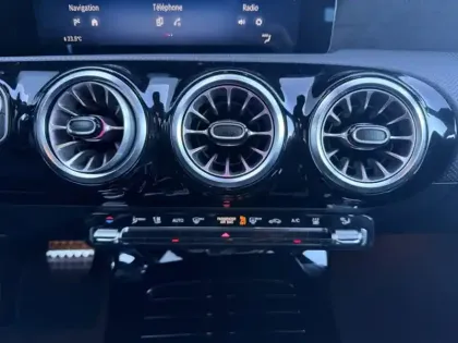 Photo 13 Mercedes Classe A 250 e Hybrid EQ AMG Line