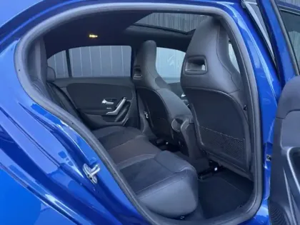 Photo 12 Mercedes Classe A 250 e Hybrid EQ AMG Line