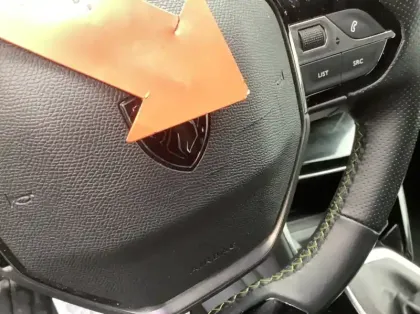 Photo 58 Peugeot 208 Nouvelle PureTech 100 S&S BVM6 GT