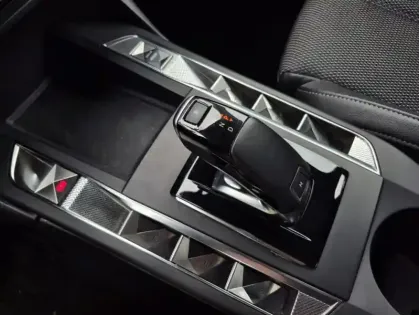 Photo 4 DS DS 3 1.5 BLUEHDI 130 AUTOMATIQUE BASTILLE