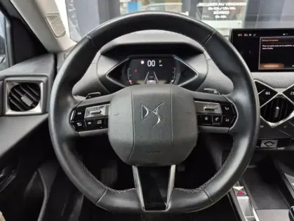 Photo 11 DS DS 3 1.5 BLUEHDI 130 AUTOMATIQUE BASTILLE