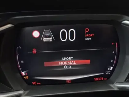 Photo 37 DS DS 3 1.5 BLUEHDI 130 AUTOMATIQUE BASTILLE