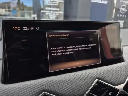 Photo 35 DS DS 3 1.5 BLUEHDI 130 AUTOMATIQUE BASTILLE