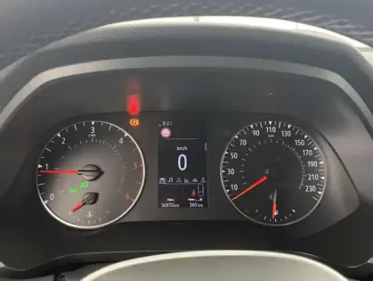 Photo 16 Renault Captur Blue dCi 95 Business 5p