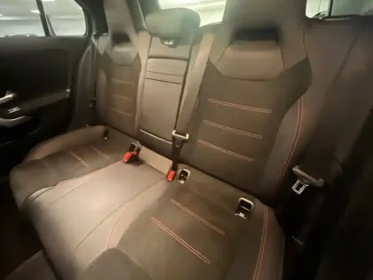 Photo 11 Mercedes Classe A 200 AMG Line