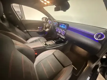 Photo 6 Mercedes Classe A 200 AMG Line