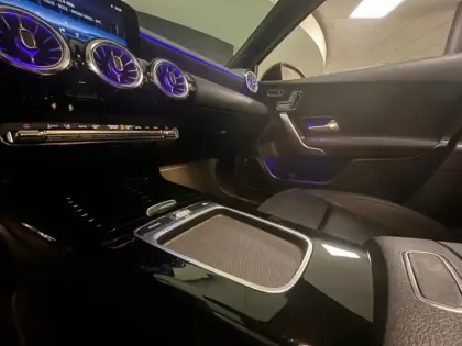 Photo 16 Mercedes Classe A 200 AMG Line