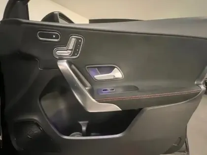 Photo 23 Mercedes Classe A 200 AMG Line