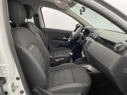 Photo 19 Dacia Duster Blue dCi 115 4x2 Prestige 5p