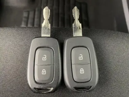 Photo 18 Dacia Duster Blue dCi 115 4x2 Prestige 5p