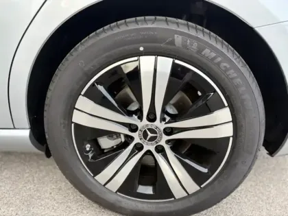 Photo 40 Mercedes Classe C 200 d Avantgarde Line