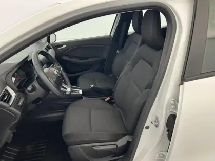 Photo 12 Renault Clio 1.6 E-Tech hybride 140ch Zen