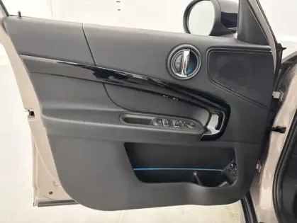 Photo 61 Mini Countryman Cooper SE 125ch + 95ch Edition Premium ALL4 BVA6