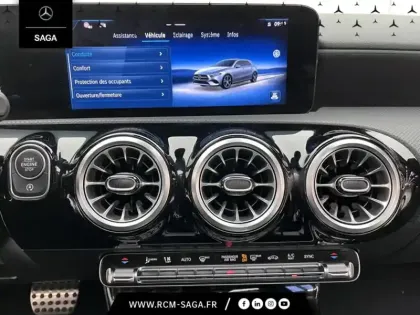 Photo 24 Mercedes Classe A 200 d AMG Line