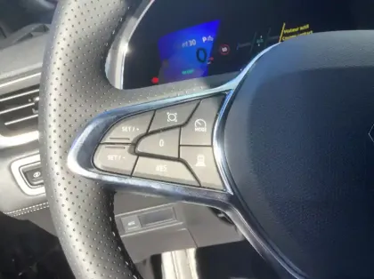 Photo 23 Renault Symbioz Nouveau E-Tech full hybrid 145 Iconic