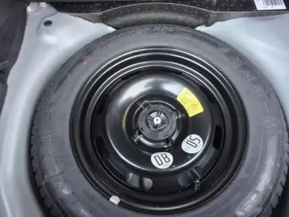 Photo 16 Peugeot 208 Puretech 82 Signature