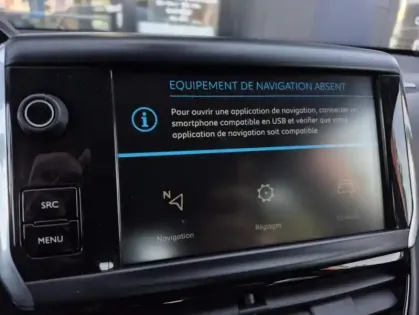 Photo 29 Peugeot 208 Puretech 82 Signature