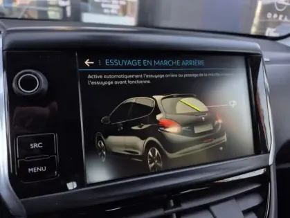 Photo 9 Peugeot 208 Puretech 82 Signature