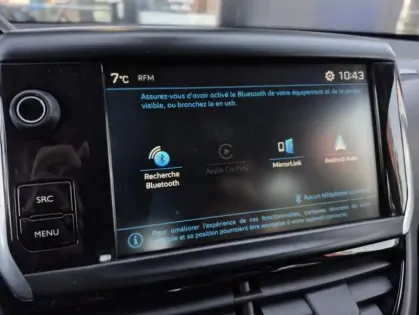 Photo 27 Peugeot 208 Puretech 82 Signature