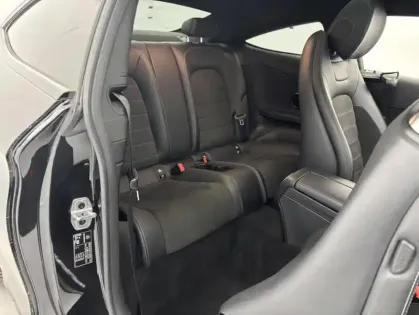 Photo 26 Mercedes Classe C 220 d 194ch AMG Line 9G-Tronic + Toit ouvrant