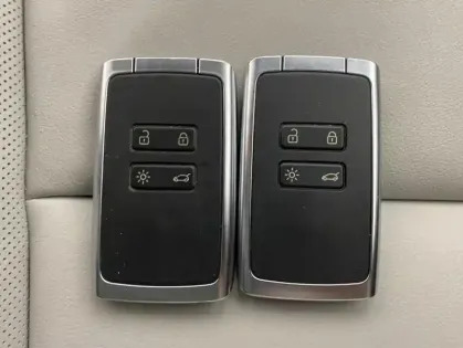 Photo 21 Renault Captur TCe 155 EDC FAP Initiale Paris 5p