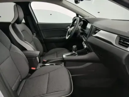 Photo 13 Renault Captur TCe 140 EDC - 21 Intens