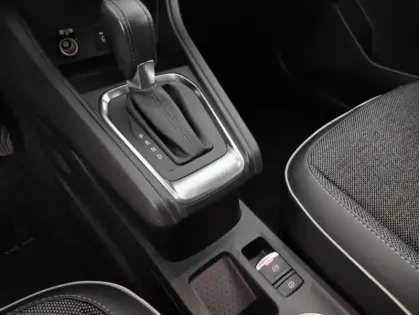 Photo 22 Renault Captur TCe 140 EDC - 21 Intens