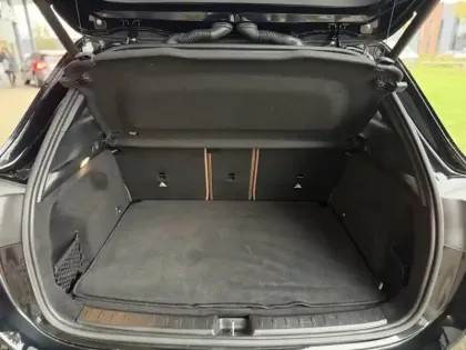 Photo 6 Mercedes GLA 200 d 150ch AMG Line 8G-DCT