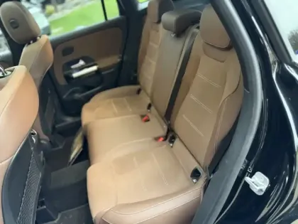 Photo 10 Mercedes GLA 200 d 150ch AMG Line 8G-DCT