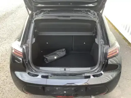 Photo 9 Peugeot 208 Nouvelle PureTech 100 S&amp;S BVM6 GT