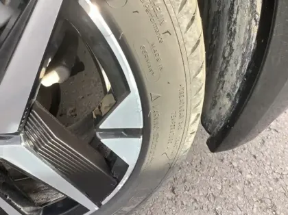 Photo 27 Peugeot 208 Nouvelle PureTech 100 S&amp;S BVM6 GT