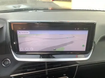 Photo 14 Peugeot 208 Nouvelle PureTech 100 S&amp;S BVM6 GT