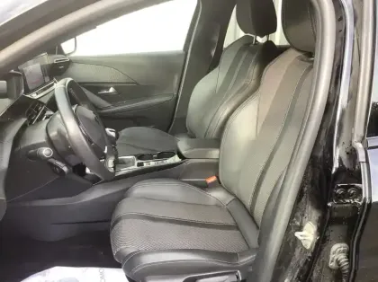 Photo 10 Peugeot 208 Nouvelle PureTech 100 S&amp;S BVM6 GT