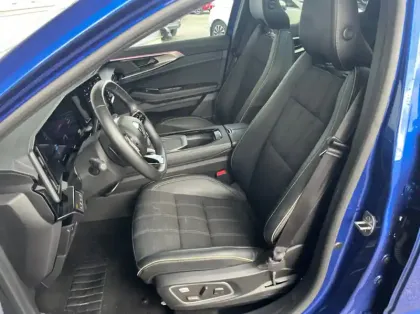 Photo 9 Renault Austral 1.2 E-Tech full hybrid 200ch Iconic- 24