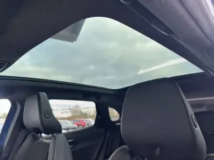 Photo 14 Renault Austral 1.2 E-Tech full hybrid 200ch Iconic- 24