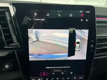 Photo 15 Renault Austral 1.2 E-Tech full hybrid 200ch Iconic- 24